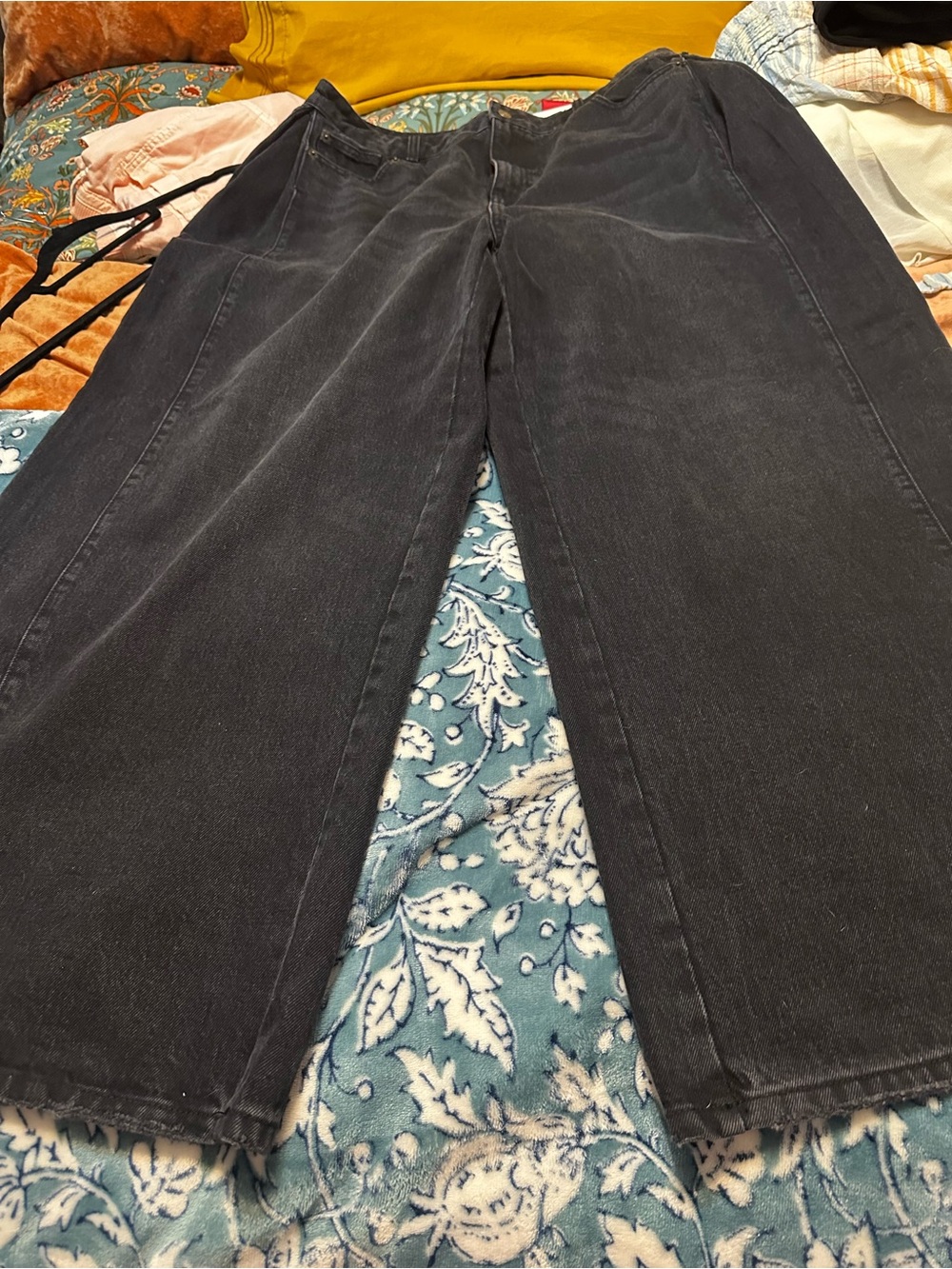 Women’s wide leg black jeans